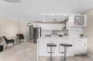 1015 Berkshire A, Deerfield Beach, FL 33442 - Photo 2