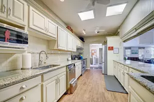 7205 W Oakridge Cir, Lake Worth, FL 33462 - Photo 34