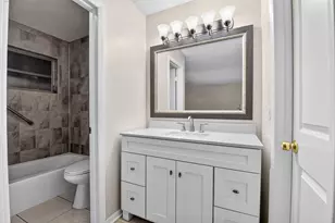 7205 W Oakridge Cir, Lake Worth, FL 33462 - Photo 20