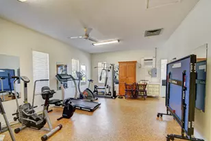 7205 W Oakridge Cir, Lake Worth, FL 33462 - Photo 36