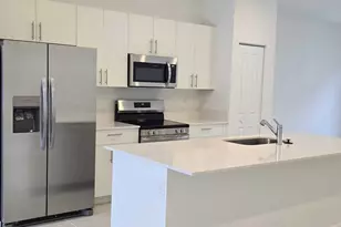 1124 SE 3rd St, Florida City, FL 33034 - Photo 4