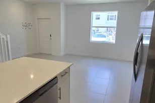 1124 SE 3rd St, Florida City, FL 33034 - Photo 6