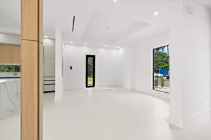 201 NW 14th Way, Dania Beach, FL 33004 - Photo 14