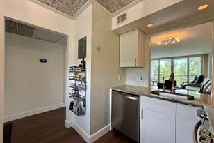 102 Royal Pk Dr, Oakland Park, FL 33309 - Photo 14