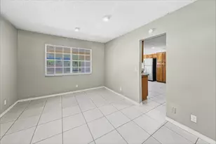 12725 Newton Pl, Wellington, FL 33414 - Photo 4