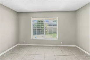 12725 Newton Pl, Wellington, FL 33414 - Photo 8