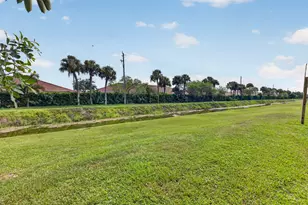 20892 Concord Green Dr E, Boca Raton, FL 33433 - Photo 16