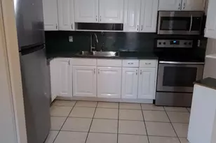 1535 SE Royal Green Cir, Port Saint Lucie, FL 34952 - Photo 6