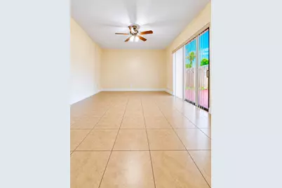 256 Lake Arbor Drive, Palm Springs, FL 33461 - Photo 6