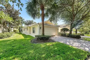 693 Hudson Bay Dr, Palm Beach Gardens, FL 33410 - Photo 8