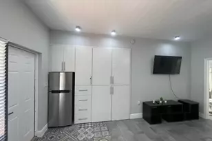 824 NE 4th St, Fort Lauderdale, FL 33301 - Photo 6