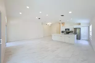 8914 SW Bonneville Dr, Stuart, FL 34997 - Photo 6