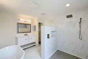 8914 SW Bonneville Dr, Stuart, FL 34997 - Photo 18