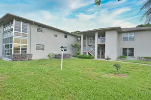 10 Lake Vista Trail, Port Saint Lucie, FL 34952 - Photo 4