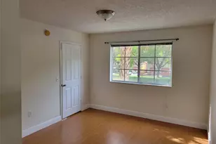 2496 Centergate Dr, Miramar, FL 33025 - Photo 12