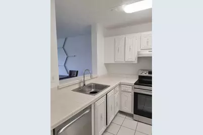 484 NW 165th St Street #A-609, Miami, FL 33169 - Photo 2