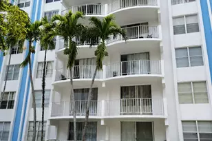 484 NW 165th St St, Miami, FL 33169 - Photo 1