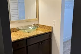 450 Commodore Dr, Plantation, FL 33325 - Photo 10