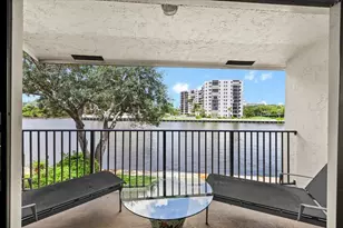 1301 N Riverside Dr, Pompano Beach, FL 33062 - Photo 24