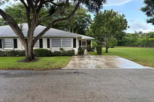 10170 40th Way S, Boynton Beach, FL 33436 - Photo 2