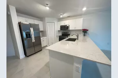 6907 Broadwater Lane, Lake Worth, FL 33467 - Photo 2