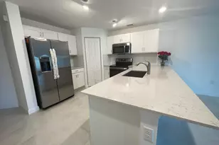 6907 Broadwater Ln, Lake Worth, FL 33467 - Photo 2