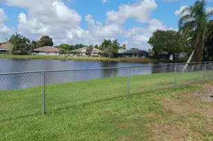 8353 Raymond Dr, Boynton Beach, FL 33472 - Photo 16