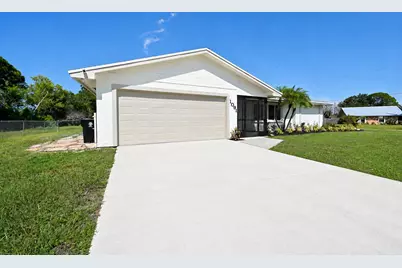 1091 SE Preston Lane, Port Saint Lucie, FL 34983 - Photo 4