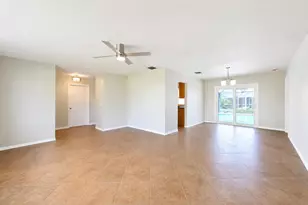 1091 SE Preston Ln, Port Saint Lucie, FL 34983 - Photo 8