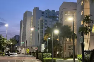 250 NE 181st Dr, Sunny Isles Beach, FL 33160 - Photo 28