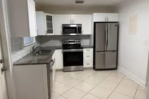 2018 S 10th St, Fort Pierce, FL 34950 - Photo 6