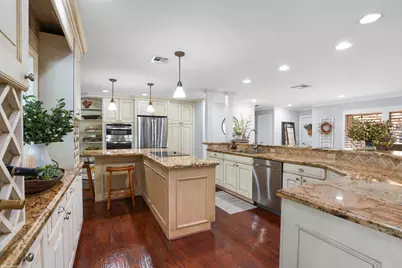 2379 Newbury Court, Wellington, FL 33414 - Photo 12