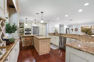 2379 Newbury Ct, Wellington, FL 33414 - Photo 12
