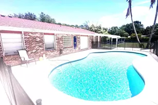 8102 Pioneer Rd, Royal Palm Beach, FL 33411 - Photo 4