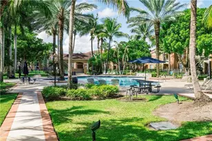 8020 N Nob Hill Rd, Tamarac, FL 33321 - Photo 12