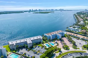 52 Yacht Club Dr, North Palm Beach, FL 33408 - Photo 32
