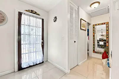 2761 Emory Drive W #B, West Palm Beach, FL 33415 - Photo 2