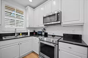 11818 Valencia Gardens Ave, Palm Beach Gardens, FL 33410 - Photo 14