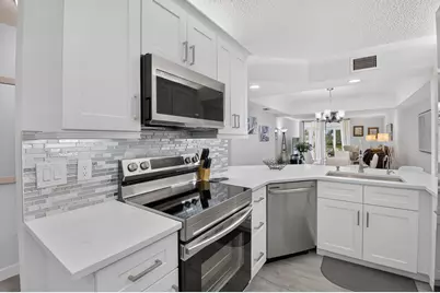 23249 Barwood Lane N #305, Boca Raton, FL 33428 - Photo 6