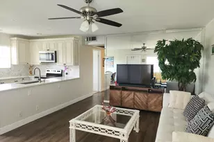 158 Preston Way, Boca Raton, FL 33434 - Photo 2
