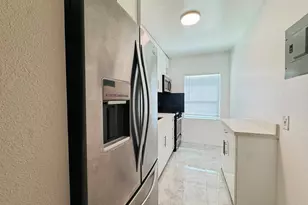 935 8th St, Miami Beach, FL 33139 - Photo 2