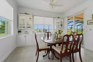7214 NW Farnsworth Cir, Port Saint Lucie, FL 34987 - Photo 4