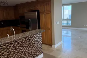 9 NE 20th Ave, Deerfield Beach, FL 33441 - Photo 4