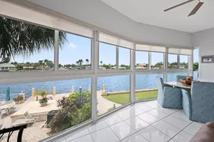 725 N Riverside Dr, Pompano Beach, FL 33062 - Photo 2