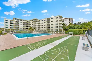 33 S Ocean Ave, Palm Beach Shores, FL 33404 - Photo 32