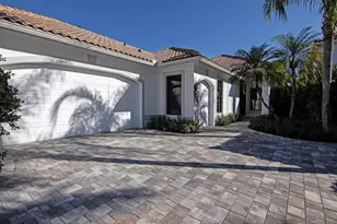 2570 Players Ct, Wellington, FL 33414 - Photo 2