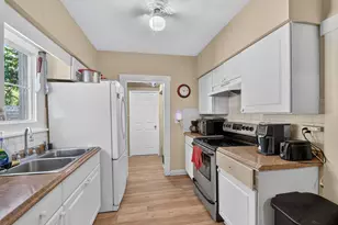 633 Franklin Rd, West Palm Beach, FL 33405 - Photo 8