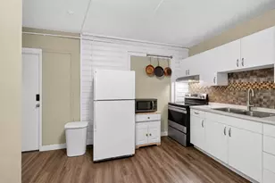 633 Franklin Rd, West Palm Beach, FL 33405 - Photo 8