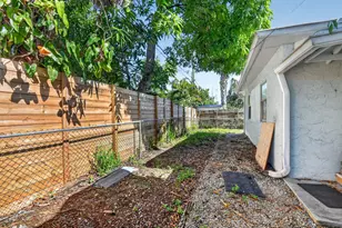 633 Franklin Rd, West Palm Beach, FL 33405 - Photo 40