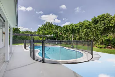 2400 NW 105th Terrace, Coral Springs, FL 33065 - Photo 2